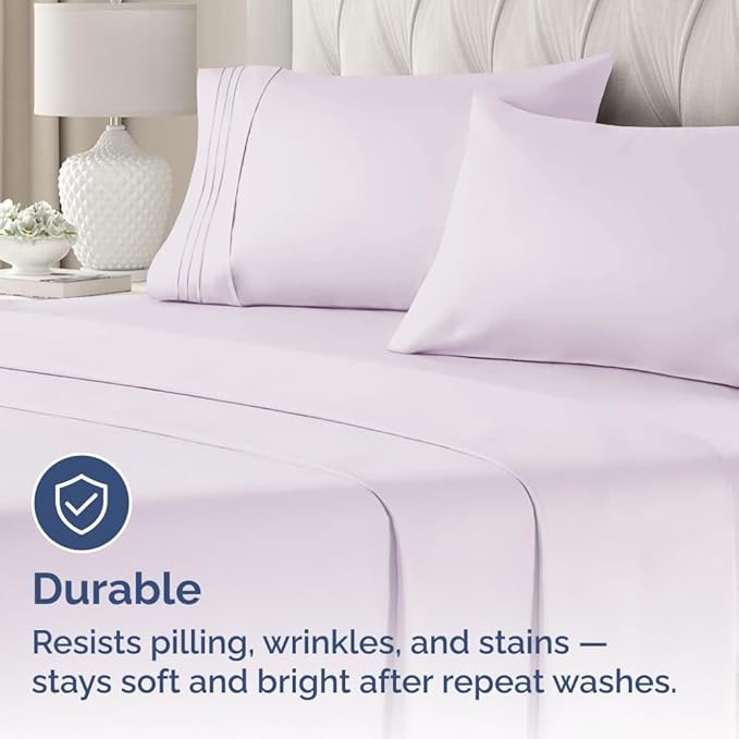 Queen Pillow Cases Set of 4 - Ultra Soft Hotel Quality Pillowcase Covers - Comfy, Cozy & Wrinkle Free - Shrinkage and Fade Resistant - Machine Washable Pillow Protectors - 4 Piece Set - Light Lavender