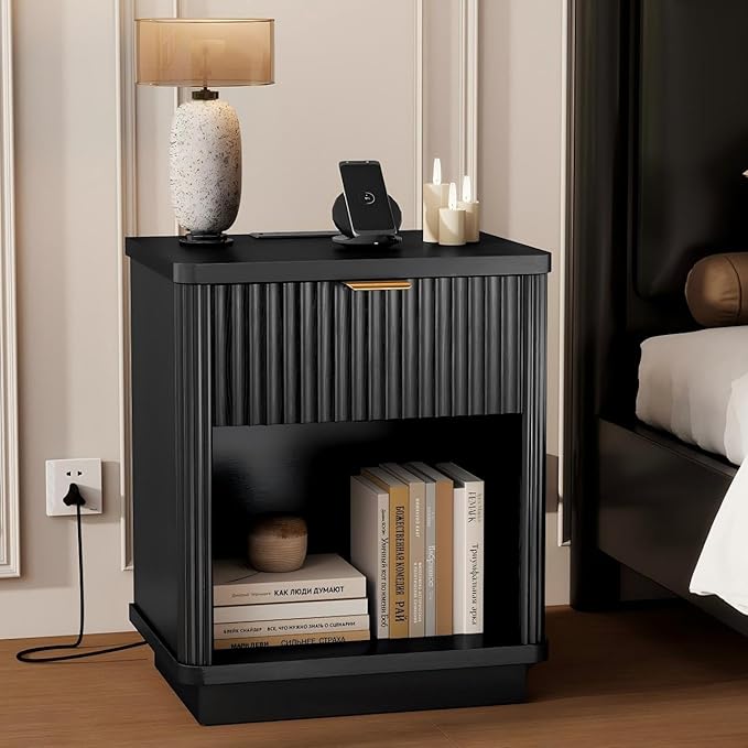 LYNCOHOME Fluted Nightstand with Charging Station, Bedside Table for Bedroom with 1 Drawer Storage, Side Table for Bedroom（Black）
