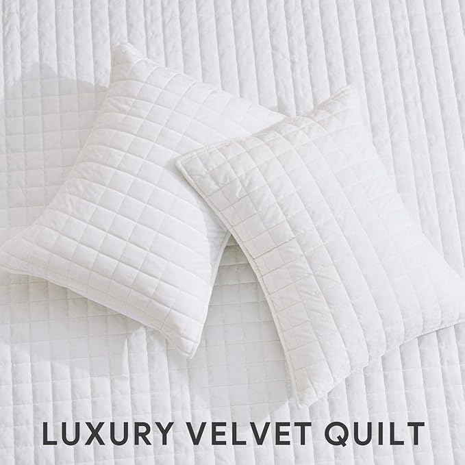 RECYCO Luxury Velvet Quilt Set King Size Bedding Sets, Ultra Soft Velvet Comforter Set, Lightweight Channel Box Stitch Oversized Bedspread Coverlet for All Season, with 2 Shams, Bright White