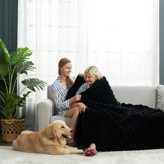 Cozy Bliss Faux Fur Throw Blanket for Couch, Cozy Warm Plush Striped Blanket for Sofa Bedroom Living Room, 50 * 60 Inches Black