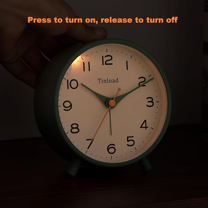 4.5" Antique Retro Analog Alarm Clock, Small Silent Bedside Desk Clock,Lighted on Demand, Battery Operated, Snooze, for Living Room, Bedroom, Bedside(Green)