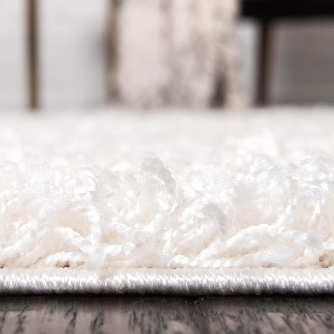 Unique Loom Solid Shag Collection Area Rug (8' Octagon, Snow White)