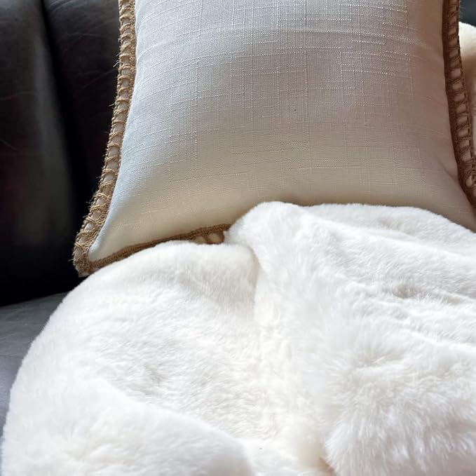 White Faux Rabbit Fluffy Fur Rugs for Bedroom Machine Washable Furry Area Rugs for Living Room Smal 2x4 Shag Runner Rug Nursery Rug