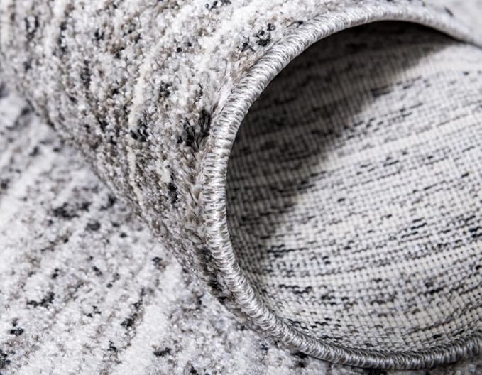 Unique Loom Del Mar Collection Area Rug - Jennifer (6' 1" Square, Gray/ Black)
