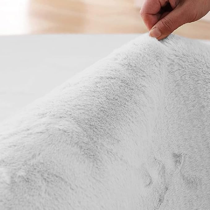 Faux Rabbit Fur Washable Rugs for Bedroom Light Grey Fluffy Rug for Living Room Non Slip Faux Fur Rug for Hallway 2x6 Shaped Rugs