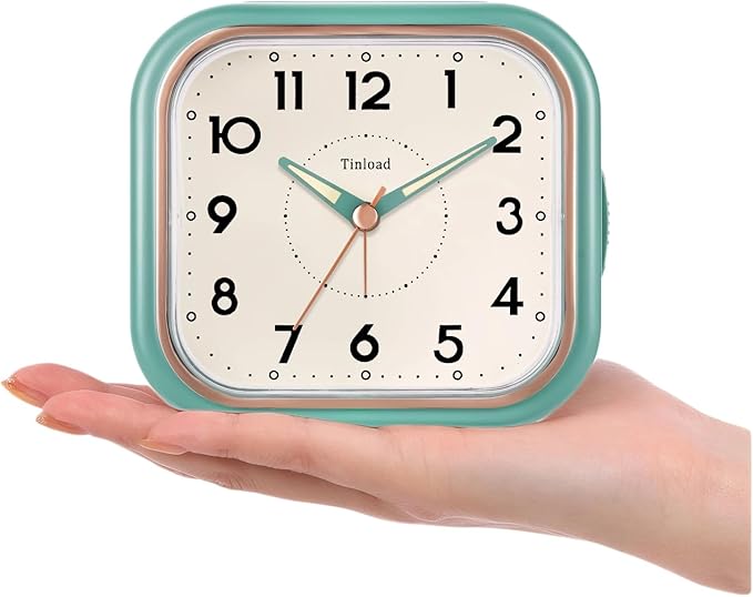 4.5" Vintage Retro Analog Alarm Clock, Super Silent Non Ticking Clock with Manual Light, Snooze, Battery Operated, Simply Design, for Living Room, Bedroom, Bedside, Desk(Green)