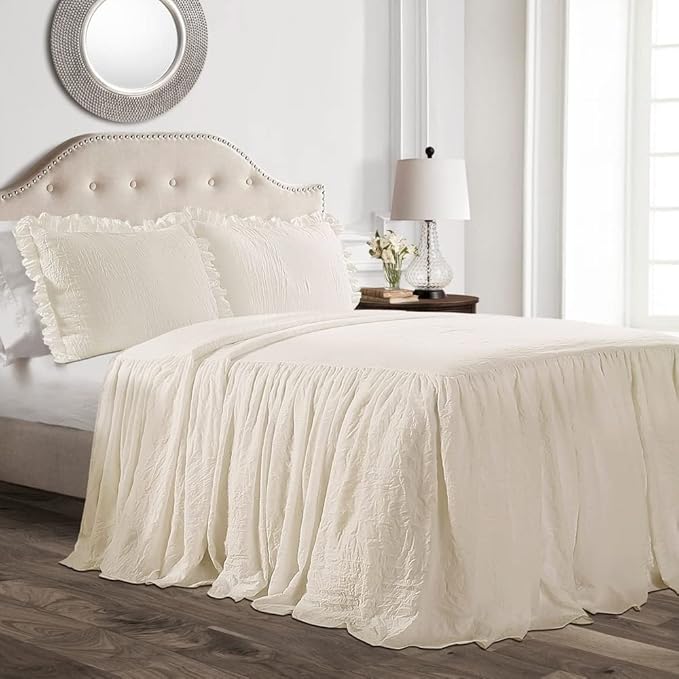 Lush Decor Ruffle Skirt Bedspread Set - 3-Piece Luxurious Farmhouse Bedding - Elegant Ruffle Detail - Timeless Style - Soft Lightweight Sheets - King, White