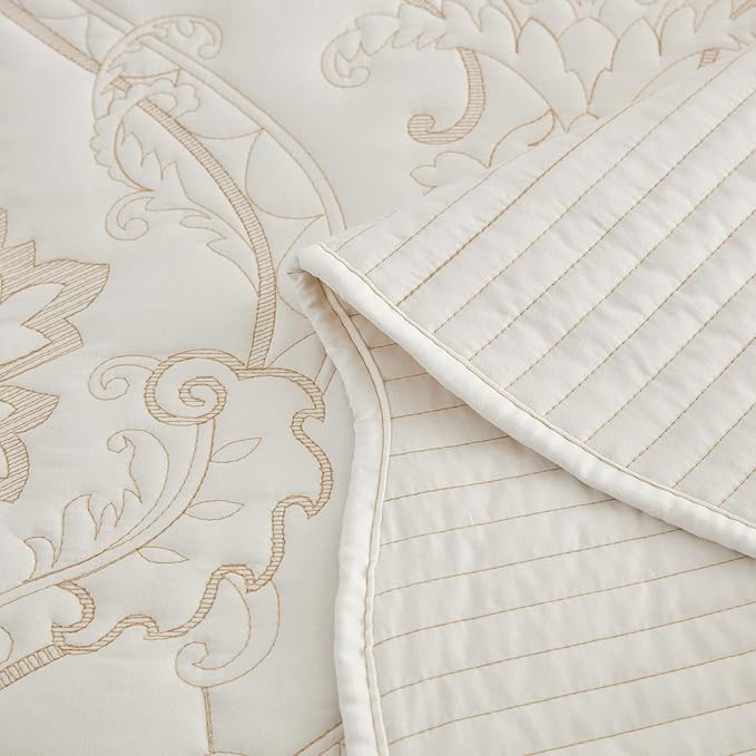 CHIXIN Bedspread Coverlet Set Queen Size - Lightweight Bedding Cover - Beautiful Stitching - 5 Piece Reversible Bedspread - Gorgeous Damask Paisley Pattern (Queen, Ivory-Yellow)
