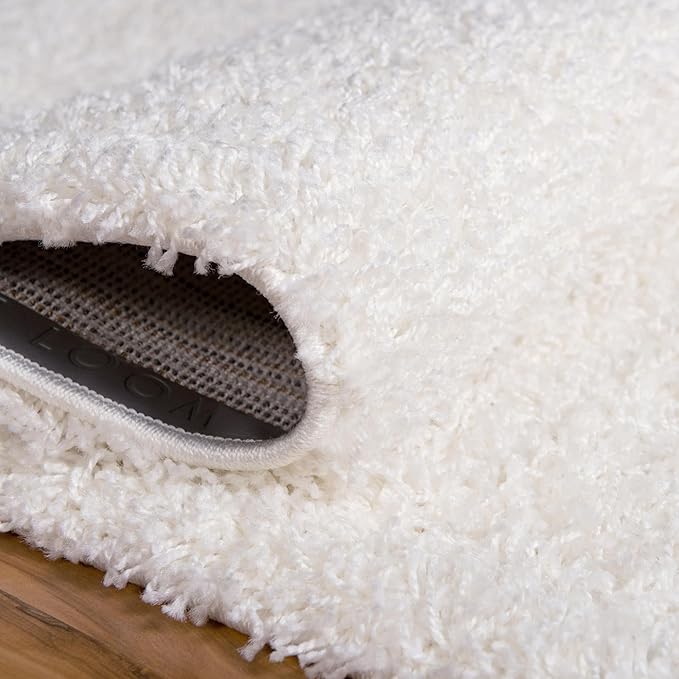 Unique Loom Solid Shag Collection Area Rug (7' 1" Round, Snow White)