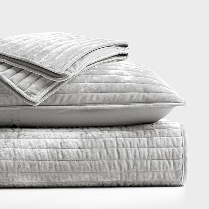 EVERGRACE Velvet Quilt Set Queen Size, Luxurious Soft Striped Channel Bedding Set, Lightweight Velvet Comforter for All Season, Oversized Bedspread Coverlet with 2 Matching Shams, Frost Gray