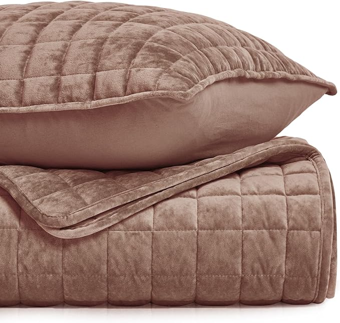 RECYCO Luxury Velvet Quilt King Size Bedding Set, Ultra Soft Velvet Comforter Set, Lightweight Quilted Channel Box Stitch Oversized Bedspread Coverlet for All Season, with 2 Shams, Terracotta Clay