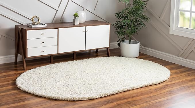 Unique Loom Solid Shag Collection Area Rug (5' 1" x 8' Oval, Pure Ivory)