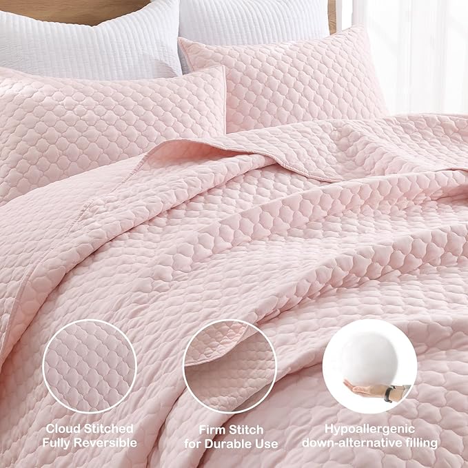 HORIMOTE HOME Quilt King Size Light Pink, Lightweight Quilt for Summer Ultra-Soft Microfiber Modern Style Quilted Clouds Pattern Bedspread Quit Set 3 Pieces(1 Quilt and 2 Pillow Shams)