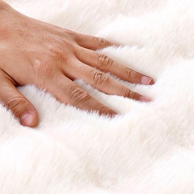 Nightstand Dust Cover Bedside Table Mat lint-White
