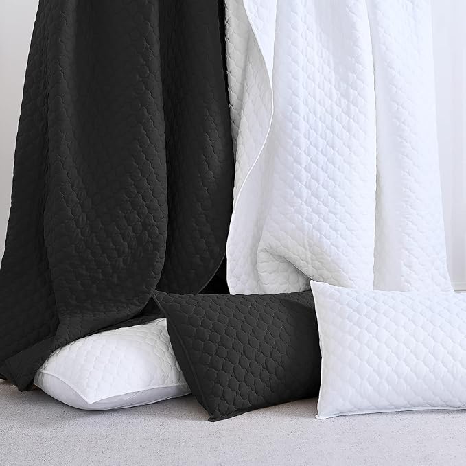 HORIMOTE HOME Quilt Set King Size, Black Bedspread with Clouds Pattern, Soft Coverlet Set Lightweight Microfiber Quilted Bedspread for All Season, Includes 1 Quilt and 2 Pillow Shams