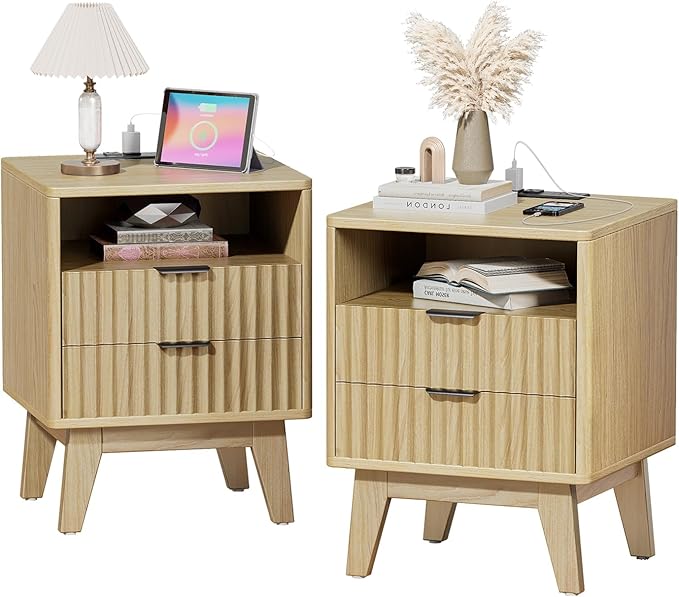 Nightstand Set of 2 with Charging Station, Modern Fluted 2 Drawer End Tables with Storage Shelf, Natural Oak Bedside Tables for Bedroom & Office