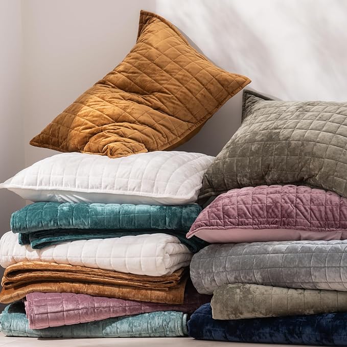RECYCO Luxury Velvet Quilt Set Full Queen Size, Lightweight Velvet Comforter Set, Oversized Bedspread Coverlet Quilted Bedding Set, with 2 Matching Pillow Shams, for All Season, Aqua Green