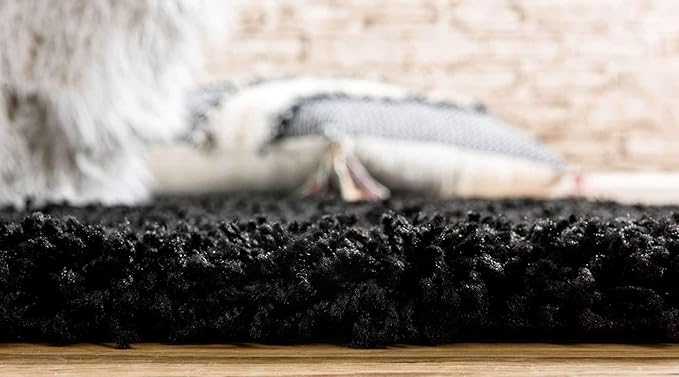 Unique Loom Solid Shag Collection Area Rug (2' 6" x 13' 1" Runner, Jet Black)