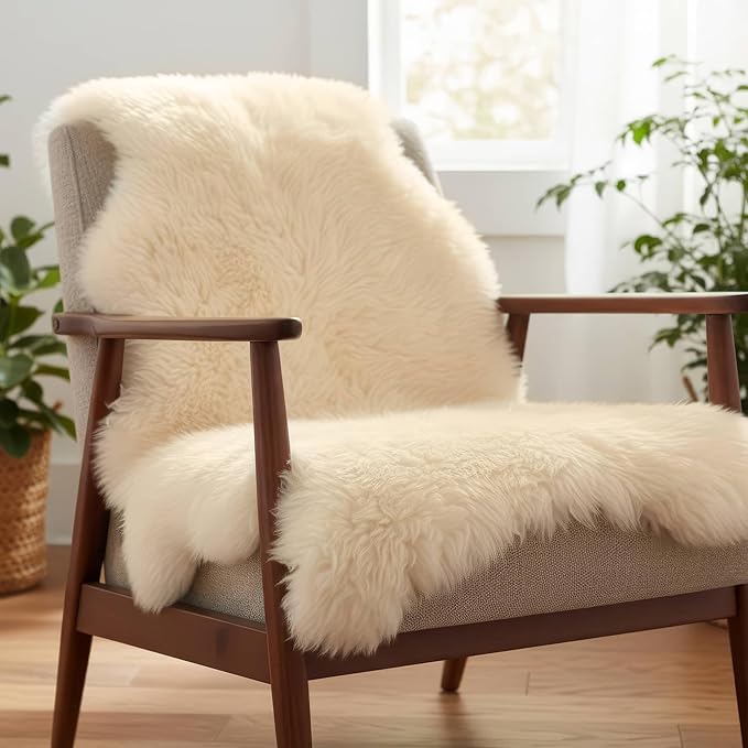 Premium Cream/Champagne Sheepskin Rug - Sheep Rugs - Soft Fluffy Real Sheepskin Fur - 2ft x 3ft Sheep Skin Chair Throw