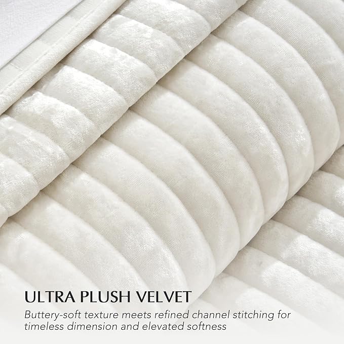 EVERGRACE Velvet Quilt Set Queen Size, Luxurious Soft Striped Channel Bedding Set, Lightweight Velvet Comforter for All Season, Oversized Bedspread Coverlet with 2 Matching Shams, Ivory White