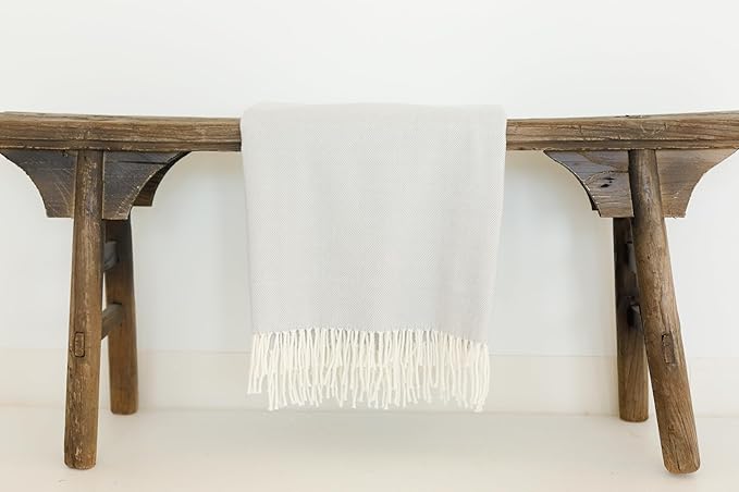 Alashan Cotton Acrylic Adirondack Herringbone Woven Throw (Bisque)