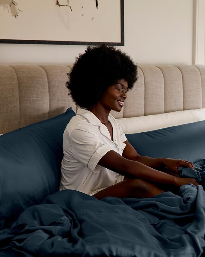 Cozy Earth Luxury Bed Sheet Set - 100% Viscose from Bamboo Fabric, Ultra-Soft & Breathable, Fits Regular & Deep Pocket Mattresses up to 20" - 4 Pieces Twin Sheet Set Pacific Blue
