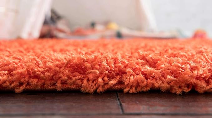 Unique Loom Solid Shag Collection Area Rug (2' 2" x 3' 1" Rectangle, Tiger Orange)