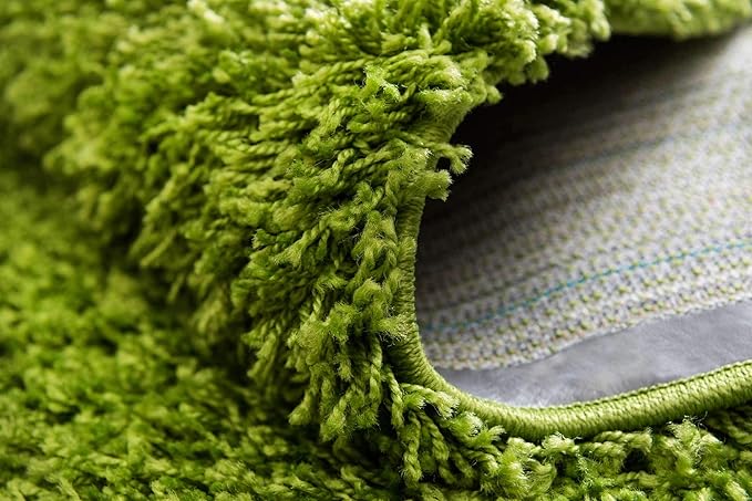 Unique Loom Solid Shag Collection Area Rug (8' Round, Grass Green)