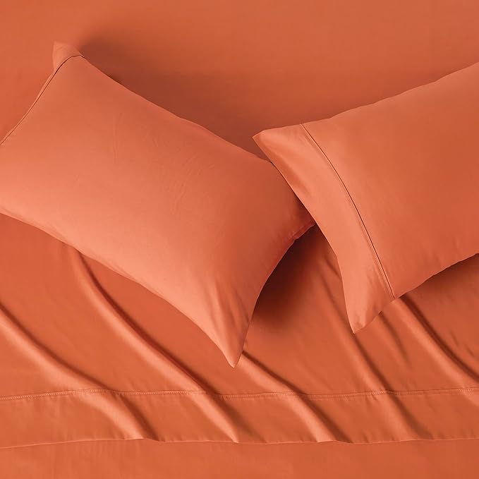 Amazon Basics Lightweight Microfiber 4-Piece Bed Sheet Set, Brick, Solid, Full