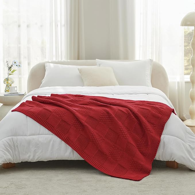 Amélie Home Checkered Chenille Knit Throw Blanket for Couch, Classic Texture Decorative Soft Blanket for Sofa, Chair & Bedroom, 50"x60", Christmas Red