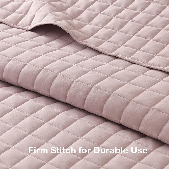 HORIMOTE HOME Dusty Pink Ruffled Quilt Set Twin Size, Classic Geometric Square Stitched Pattern, Pre-Washed Farmhouse Shabby Chic Microfiber Lightweight Bedding Set Bedspread Coverlet for All Season