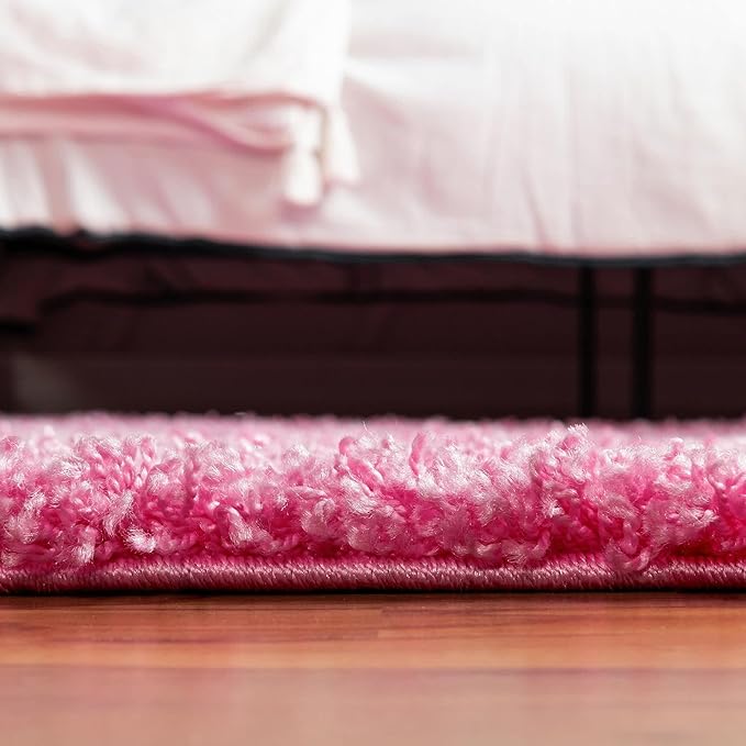 Unique Loom Solid Shag Collection Area Rug (5' 1" x 8' Oval, Taffy Pink)