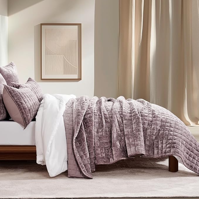 RECYCO Luxury Velvet Quilt Set Full Queen Size Bedding Sets, Ultra Soft Velvet Comforter Set, Lightweight Channel Box Stitch Oversized Bedspread Coverlet for All Season, with 2 Shams, Purple