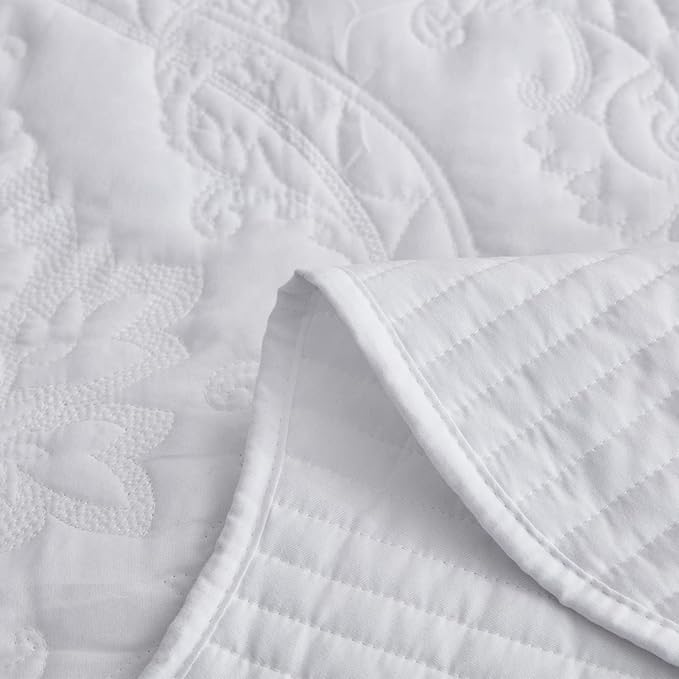 CHIXIN Bedspread Coverlet Set Queen Size - Lightweight Bedding Cover - Beautiful Stitching - 5 Piece Reversible Bedspread - Gorgeous Damask Paisley Pattern (Queen, Pure White)