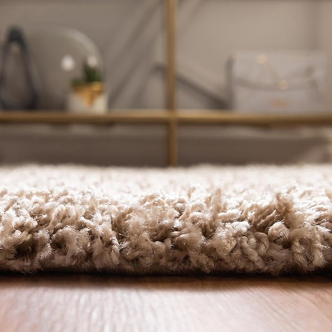 Unique Loom Solid Shag Collection Area Rug (4' 1" Round, Taupe)