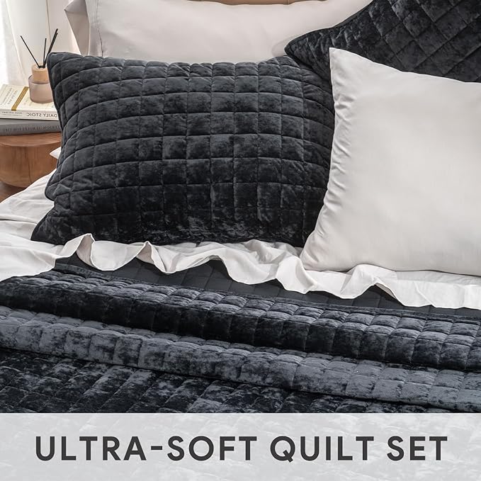 RECYCO Luxury Velvet Quilt Set King Size Bedding Sets, Ultra Soft Velvet Comforter Set, Lightweight Channel Box Stitch Oversized Bedspread Coverlet for All Season, with 2 Shams, Black