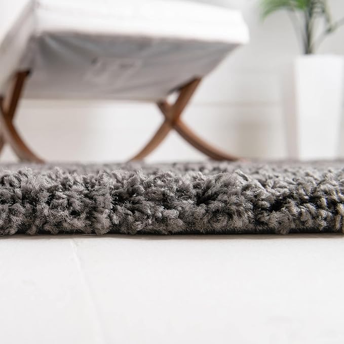 Unique Loom Solid Shag Collection Area Rug (5' 3" x 8' Oval, Graphite Gray)