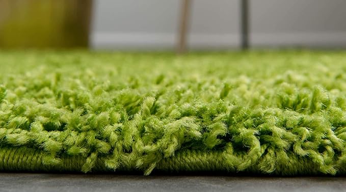 Unique Loom Solid Shag Collection Area Rug (8' Round, Grass Green)