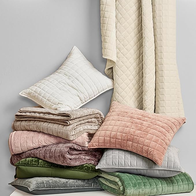 RECYCO Luxury Velvet Quilt Set Full Queen Size Bedding Sets, Ultra Soft Velvet Comforter Set, Lightweight Channel Box Stitch Oversized Bedspread Coverlet for All Season, with 2 Shams, Charcoal Gray