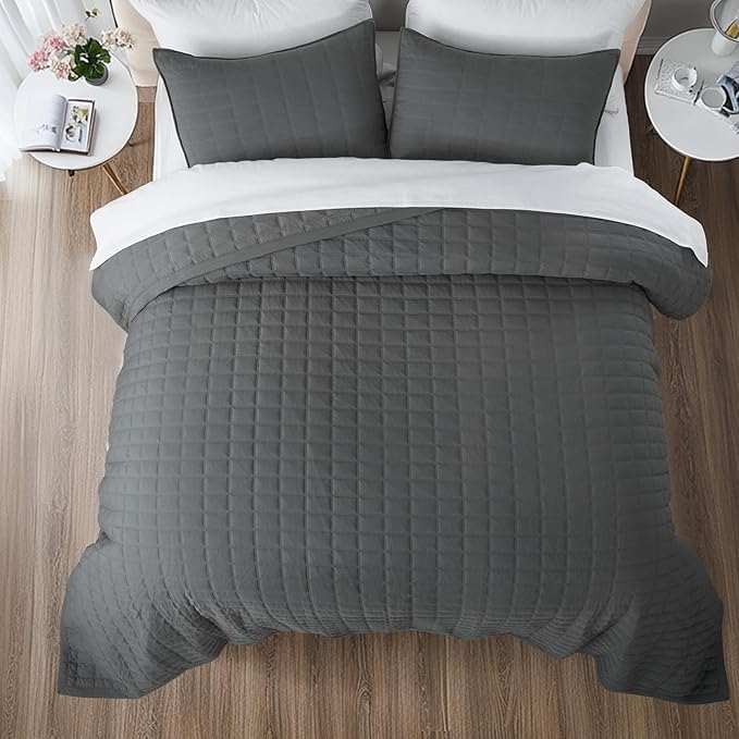 Oversized King Quilt Set 112"x106" – Soft Washed 3-Layer Lightweight California King Bedspread, Minimalist Nordic Design, All-Season Spring & Summer Quilt Set (1 Quilt + 2 Pillow Shams), Dark Grey
