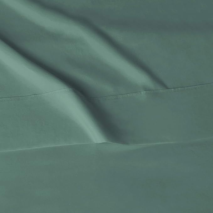 Amazon Basics Lightweight Super Soft Easy Care Wrinkle-Free Breathable Microfiber 3-Piece Bed Sheet Set with 14-Inch Deep Pockets, Twin XL, Emerald Green, Solid
