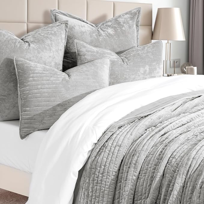 EVERGRACE Velvet Quilt Set Queen Size, Luxurious Soft Striped Channel Bedding Set, Lightweight Velvet Comforter for All Season, Oversized Bedspread Coverlet with 2 Matching Shams, Frost Gray