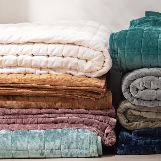 RECYCO Luxury Velvet Quilt Set Full Queen Size, Lightweight Velvet Comforter Set, Oversized Bedspread Coverlet Quilted Bedding Set, with 2 Matching Pillow Shams, for All Season, Dusty Mauve Pink