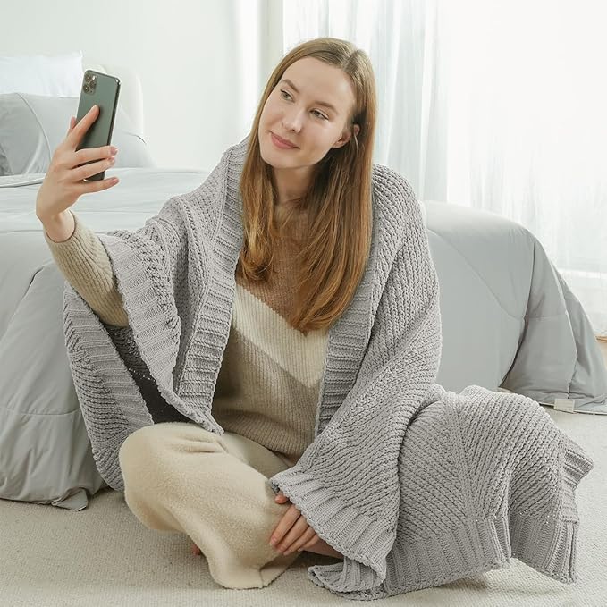 Amélie Home Chevron Chenille Knit Throw Blanket for Couch, Cozy Texture Decorative Soft Blanket for Sofa & Chair, 50"x60", Light Grey
