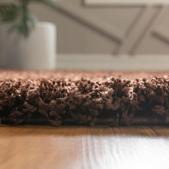 Unique Loom Solid Shag Collection Area Rug (3' 3" Round, Chocolate Brown)