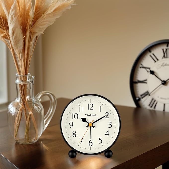 4.5" Vintage Retro Analog Alarm Clock, Super Silent Non Ticking Small Clock with Manual Light, Snooze, Battery Operated, for Living Room, Bedroom, Bedside, Desk(Black)