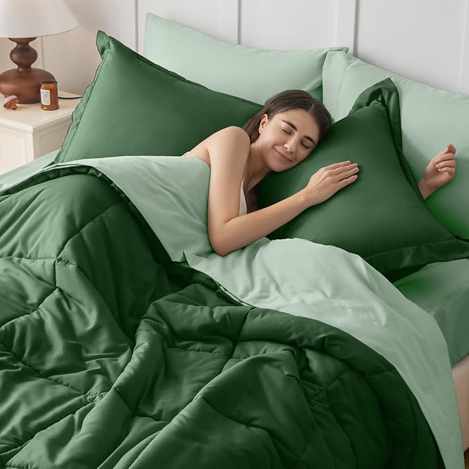 JOLLYVOGUE Twin Comforter Set, Ultra-Soft Bed in a Bag Twin Size 5 Pieces, Oeko-TEX Certified Bedding Set with Down Alternative Comforter, Sheets, Pillowcases & Shams, Dark Green & Light Green