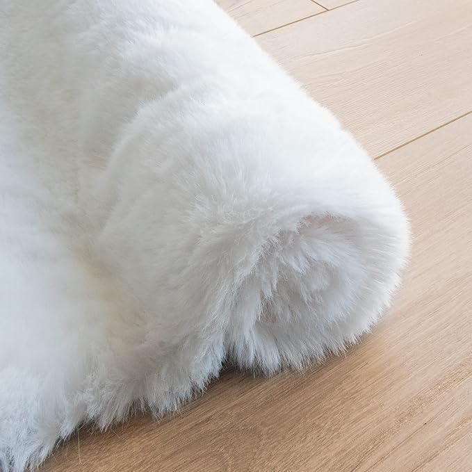 White Faux Rabbit Fluffy Fur Area Rugs for Bedroom Living Room Machine Washable Shag Rug 4x6 Nursery Rug Teen Room Decor