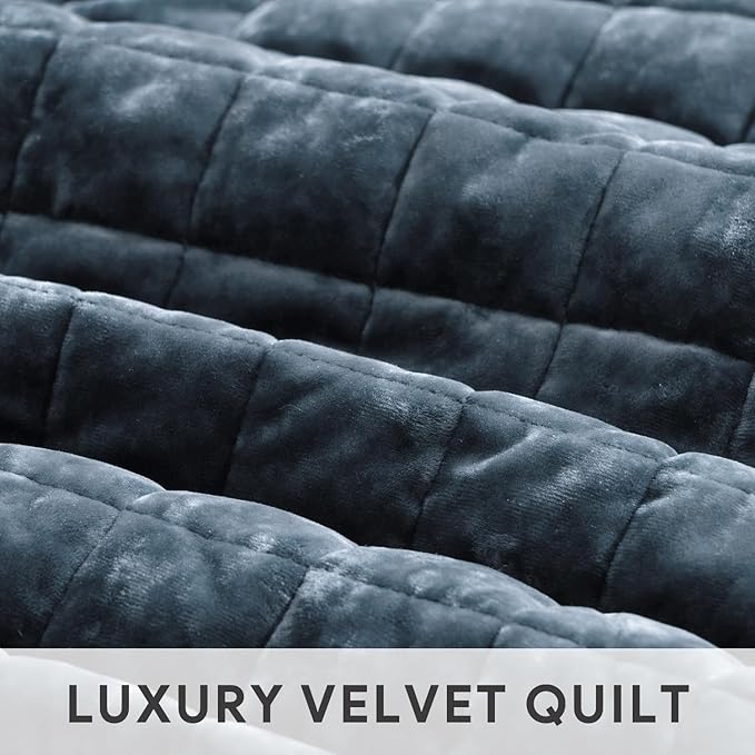 RECYCO Luxury Velvet Quilt Set King Size Bedding Sets, Ultra Soft Velvet Comforter Set, Lightweight Channel Box Stitch Oversized Bedspread Coverlet for All Season, with 2 Shams, Stormy Blue