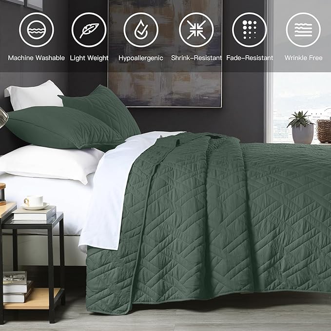 HORIMOTE HOME Quilt Set Queen Size Dark Green, Classic Geometric Diamond Stitched Pattern, Ultra Soft Microfiber Lightweight Bedding Bedspread Coverlet for All Season with 1 Quilt 2 Pillow Shams